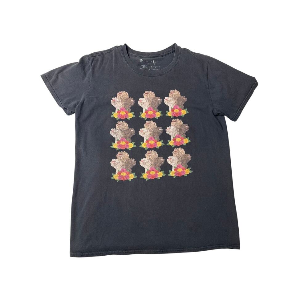 Raggedy Tiff Arriba Las Mujeres Si Se Puede Graphic Tee Latina Owned  Medium